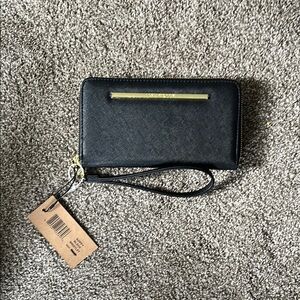 Steve Madden Black Wristlet Wallet